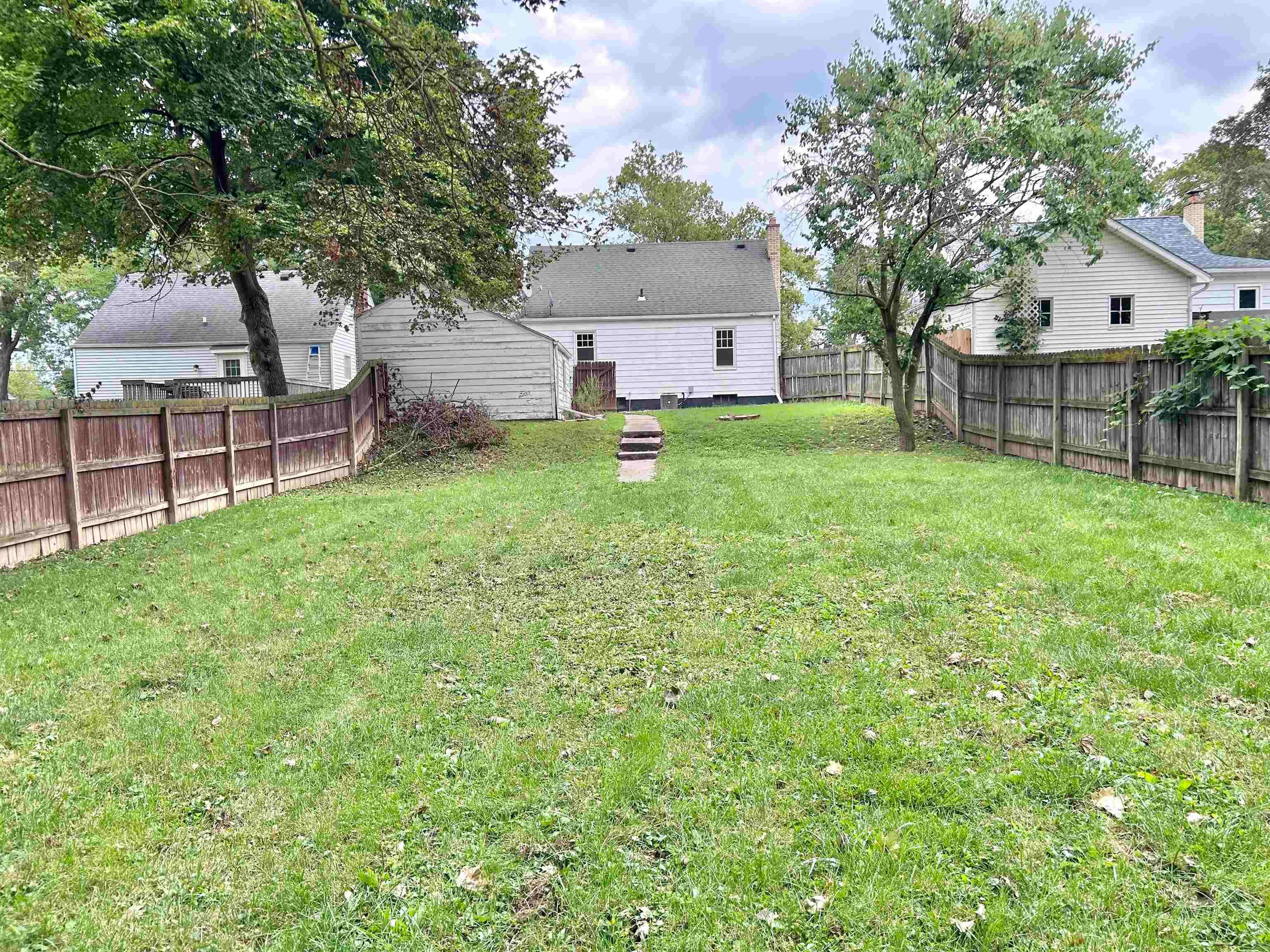 730 State Street Adrian, MI 49221 - Photo 3 of 18 Gallery Image 3