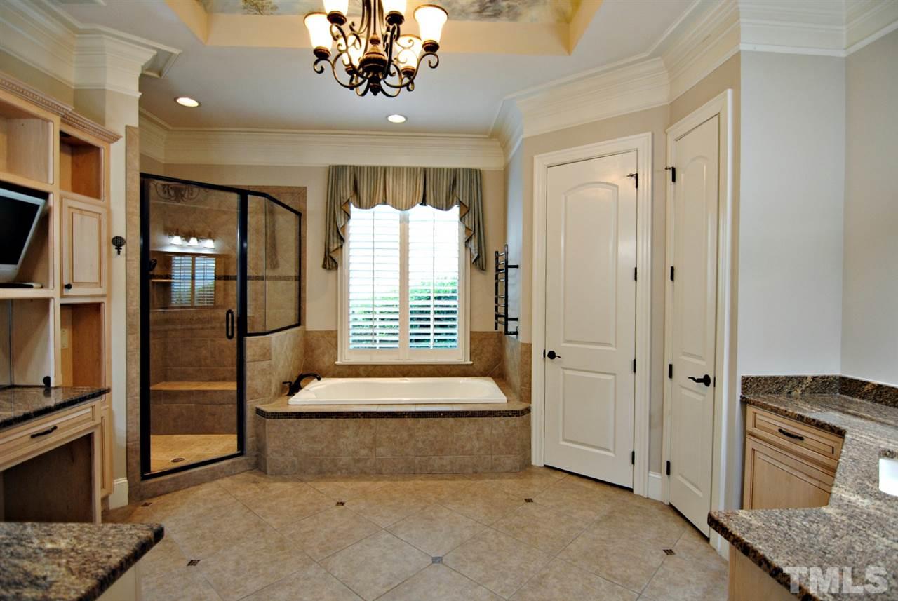 7041 Copperleaf Place Cary, NC 27519 - Photo 13 of 25