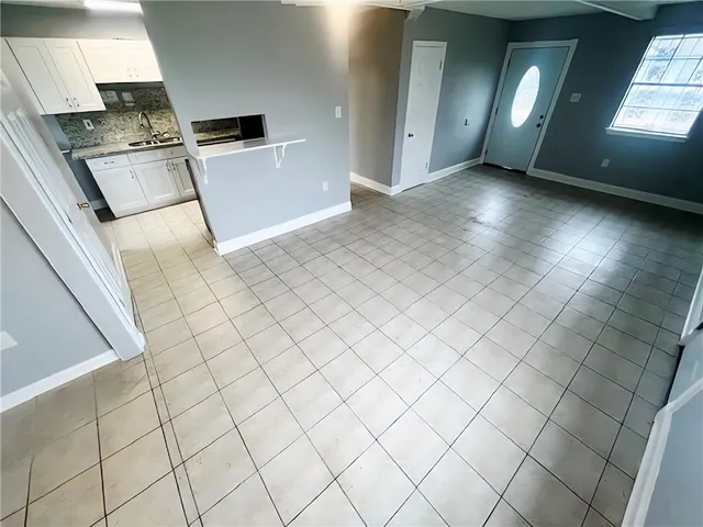 $1,600 | 351 Glen Della Drive, Westwego, LA 70094