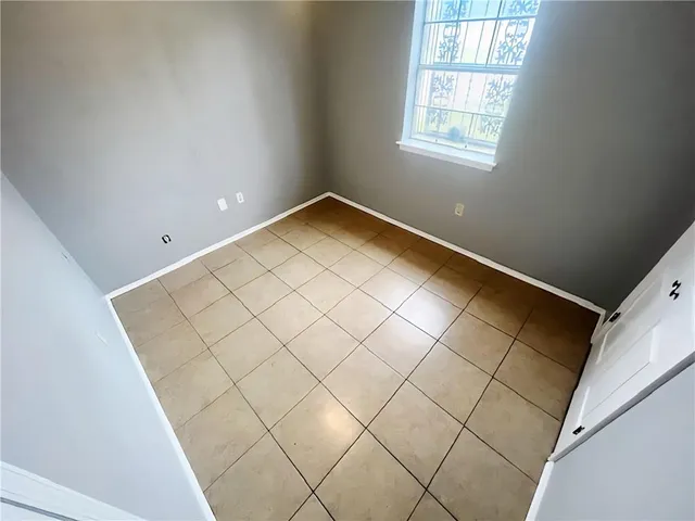 $1,600 | 351 Glen Della Drive, Westwego, LA 70094