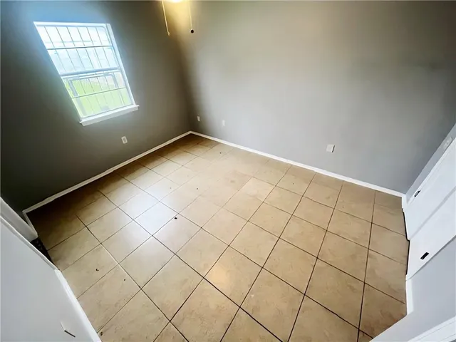 $1,600 | 351 Glen Della Drive, Westwego, LA 70094