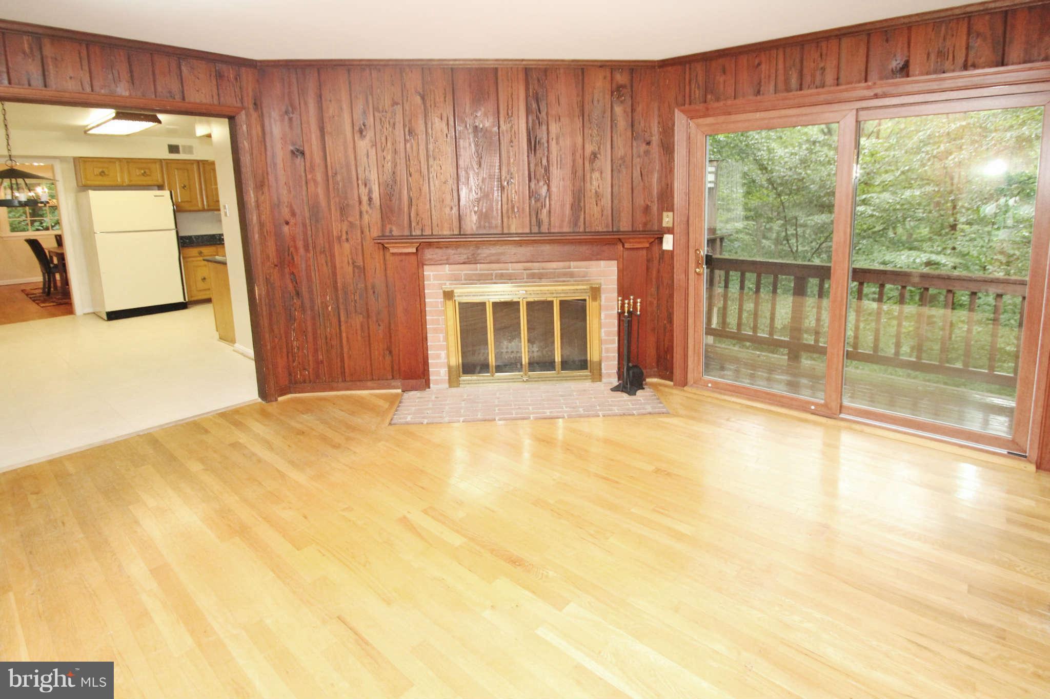 10607 Meadowhill Road Silver Spring, MD 20901 - Photo 11 of 27 Den