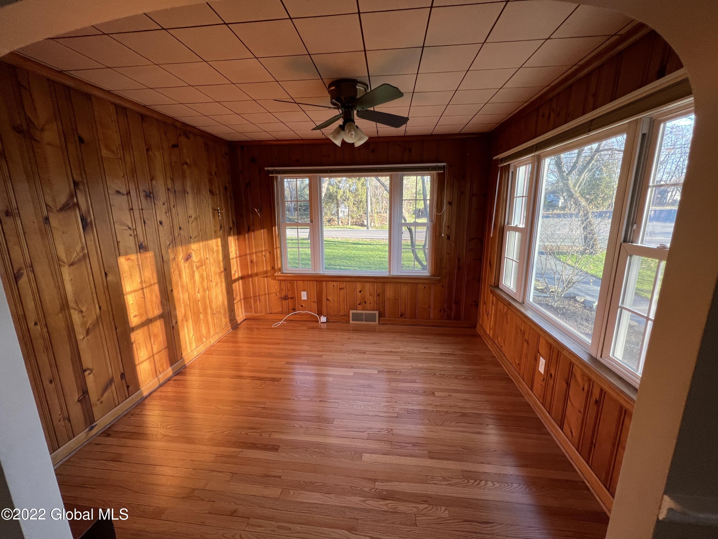 52 Maxwell Road Colonie, NY 12110 - Photo 11 of 12 IMG_0489