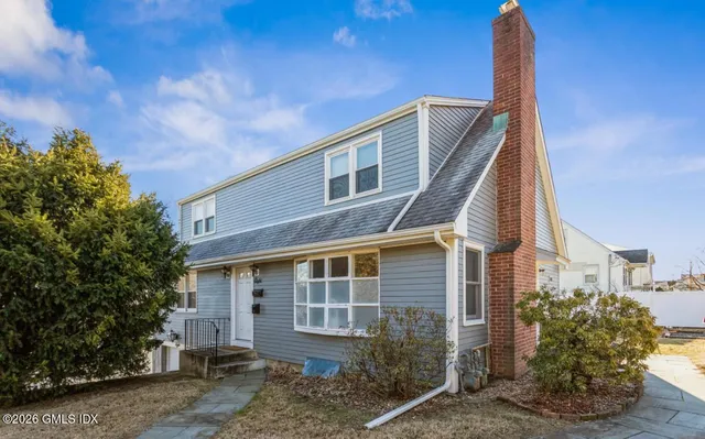 $4,200 | 8 Reynolds Place, Greenwich, CT 06831