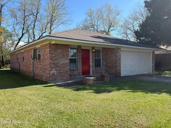 $1,450 | 205 Brookwood Circle, Lafayette, LA 70506