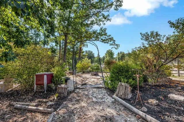 $660,000 | 29022 Pinnacle Lake Road, New Florence, MO 63363