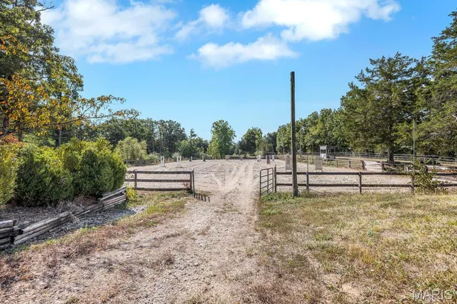 $660,000 | 29022 Pinnacle Lake Road, New Florence, MO 63363