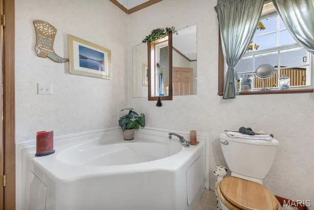 $660,000 | 29022 Pinnacle Lake Road, New Florence, MO 63363