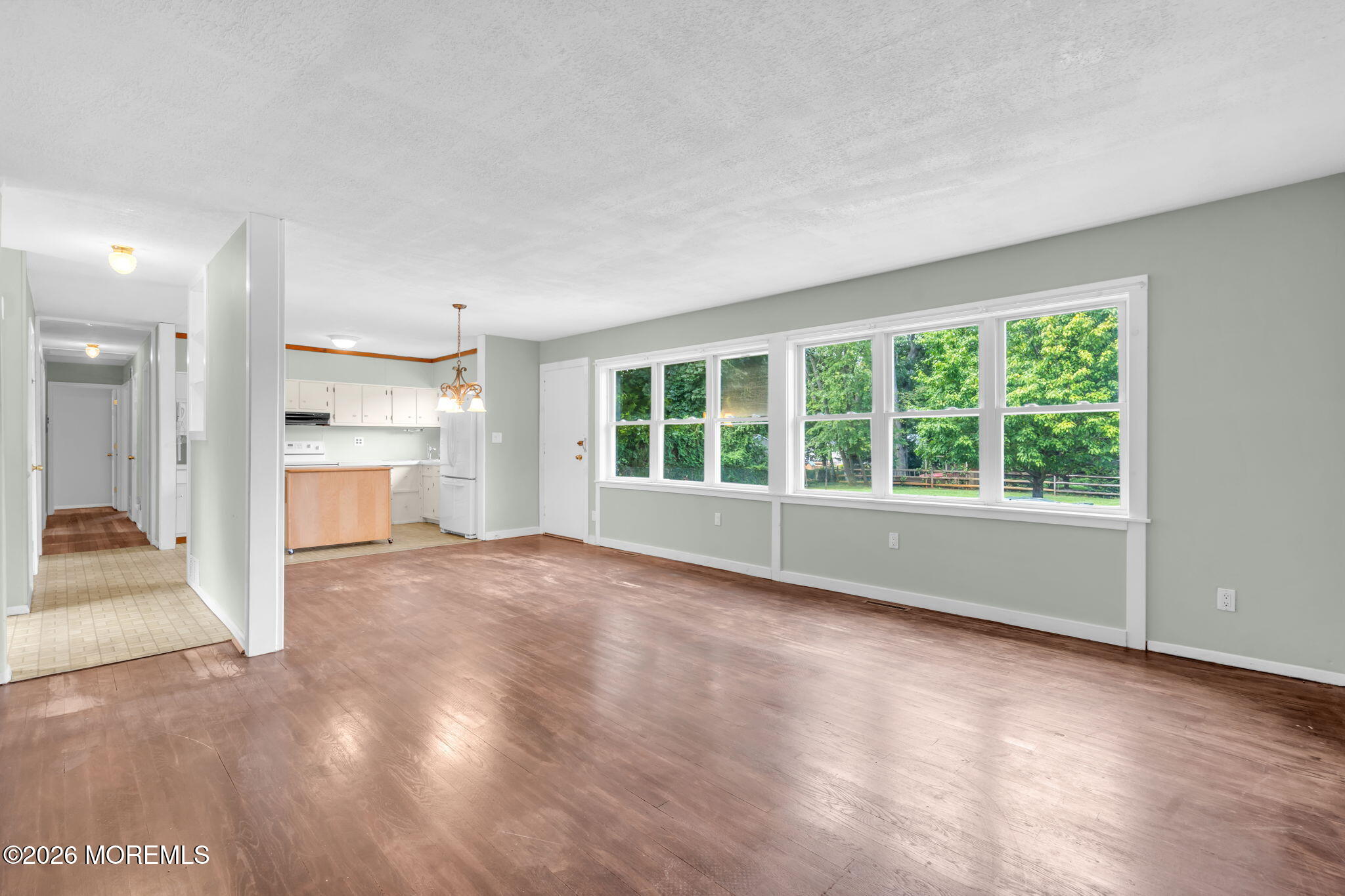 27 Wyckham Road Tinton Falls, NJ 07724 - Photo 7 of 46 16-web-or-mls-DSC00525