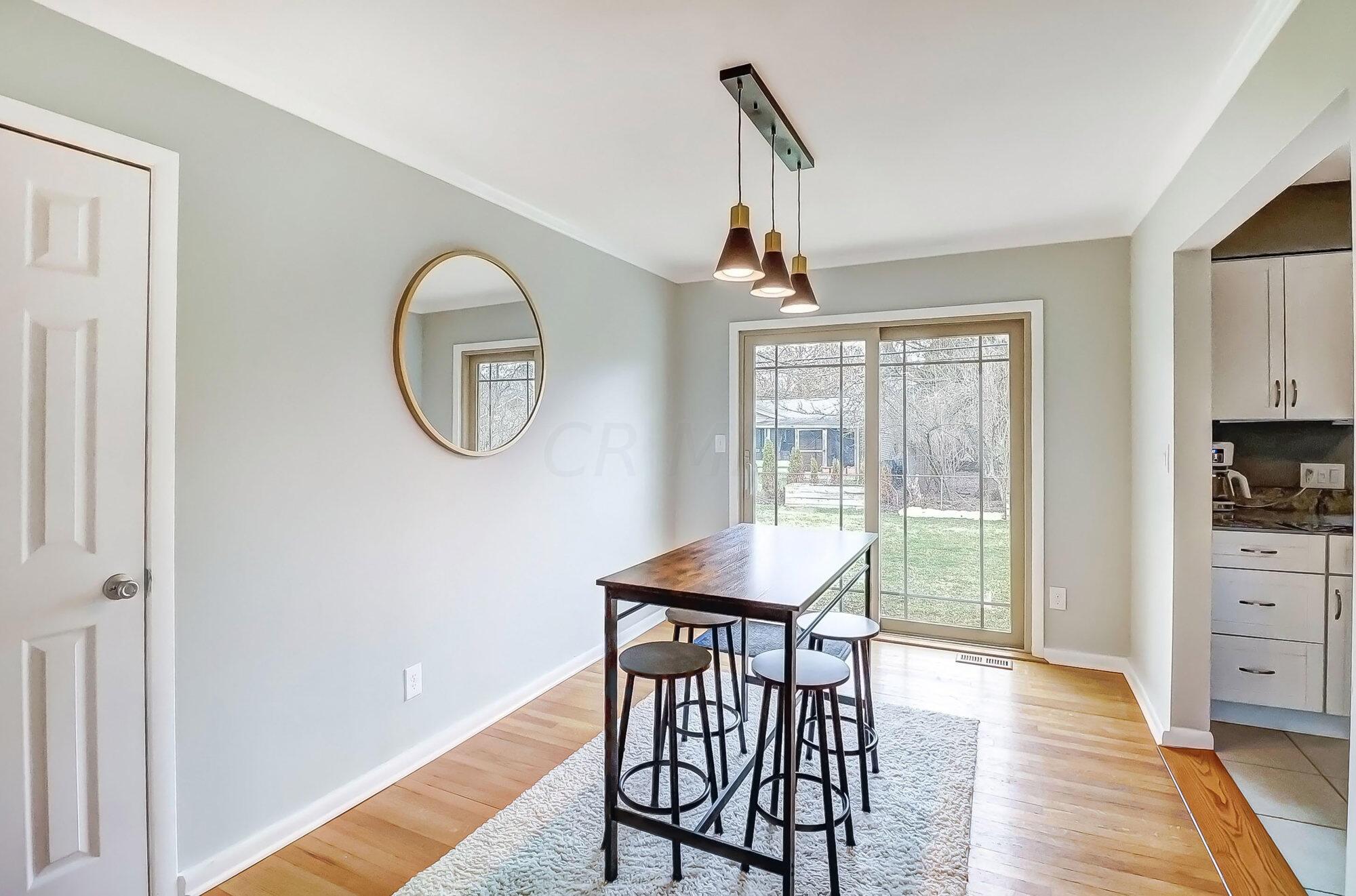 2340 Cranford Road Columbus, OH 43221 - Photo 9 of 39 009