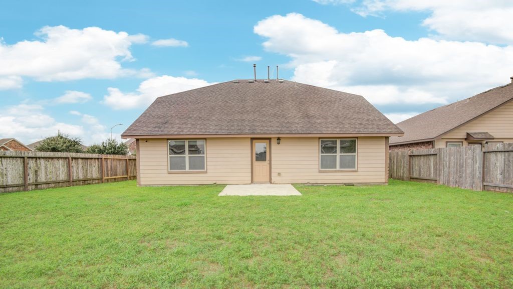 9919 Shimmering Lakes Drive Rosharon, TX 77583 - Photo 36 of 41