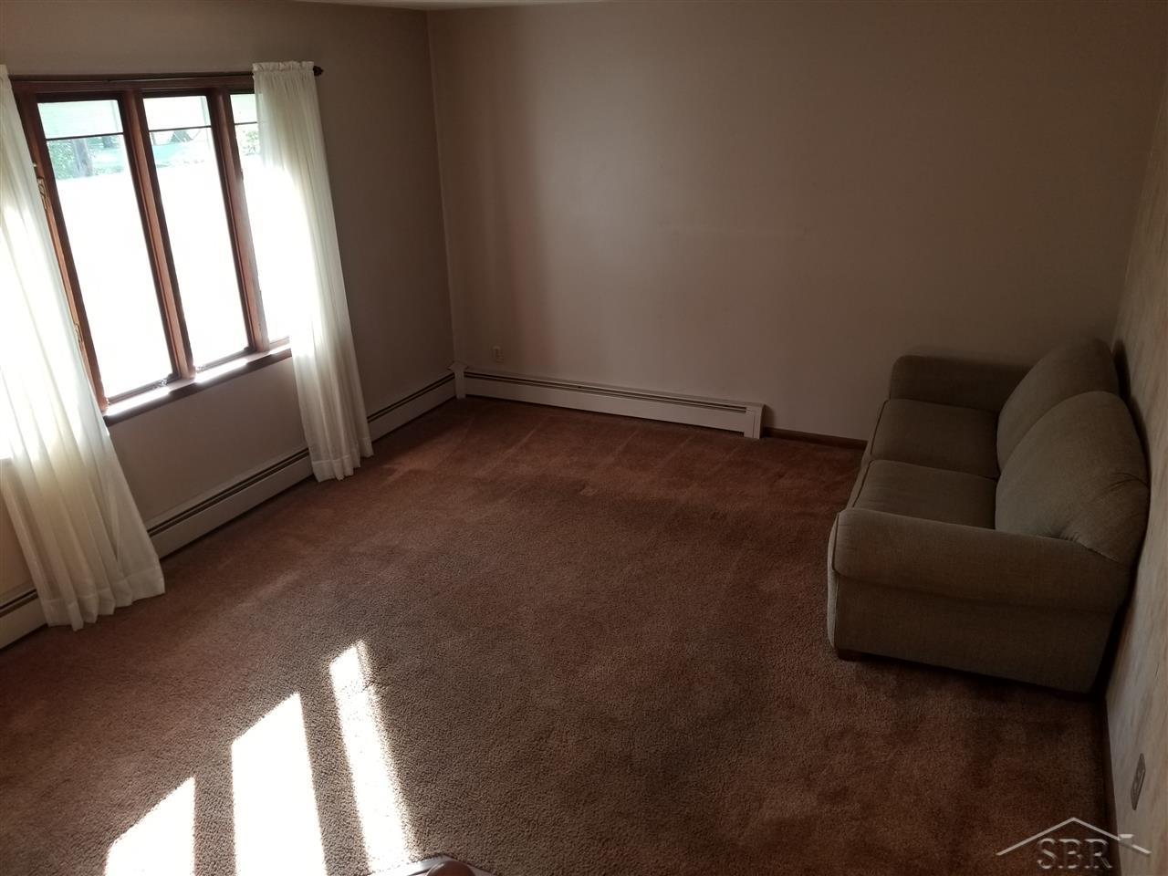 3496 Schust Road Saginaw, MI 48603 - Photo 8 of 15 31334235-7.JPG
