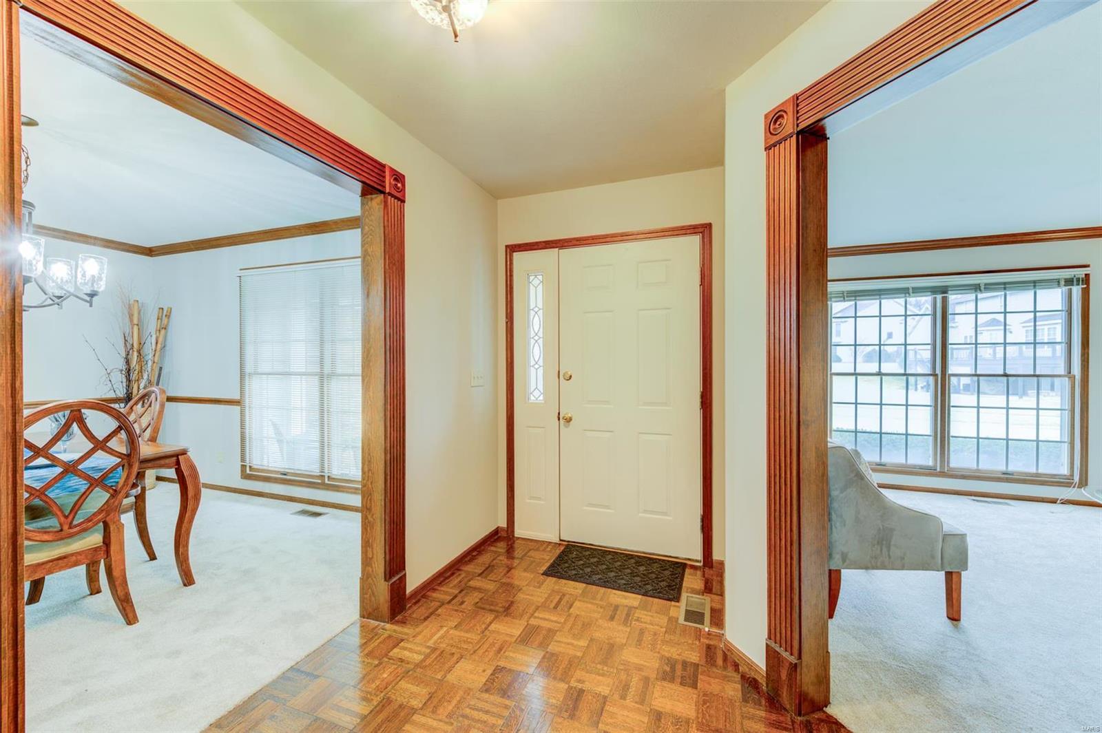 8 Stable Ridge St. Charles, MO 63301 - Photo 9 of 77 Gallery Image 9