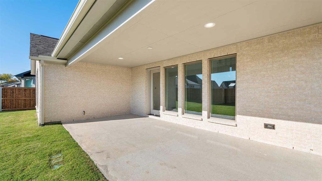 233 Bay Laurel Road McKinney, TX 75071 - Photo 9 of 31