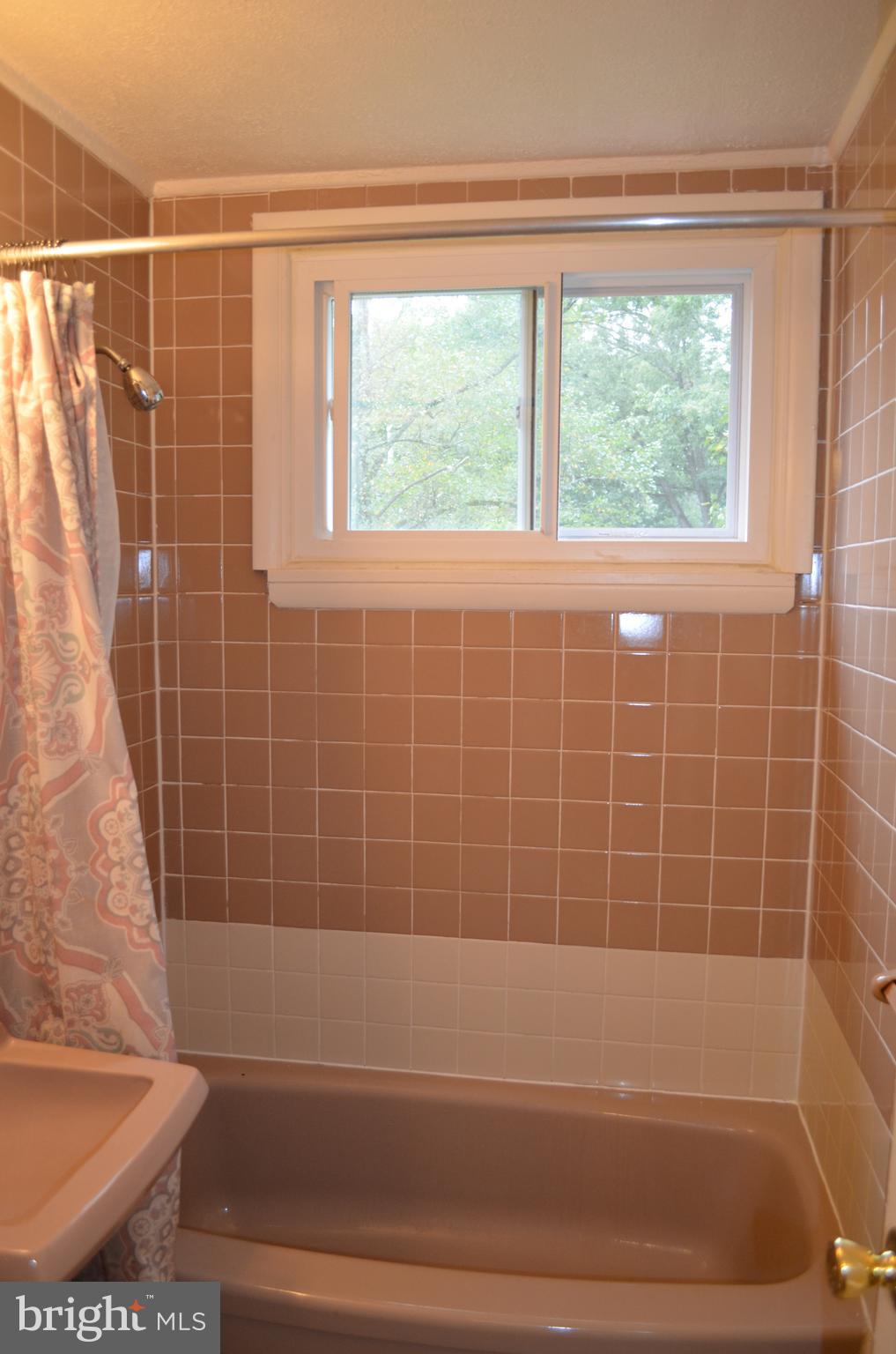 22 Hillside Road Greenbelt, MD 20770 - Photo 20 of 23 Bath
