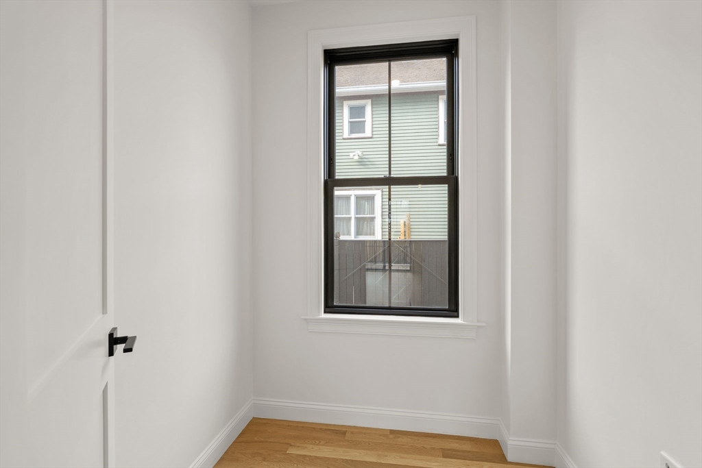 27 Shepard Street, Unit 3 Boston, MA 02135 - Photo 13 of 33