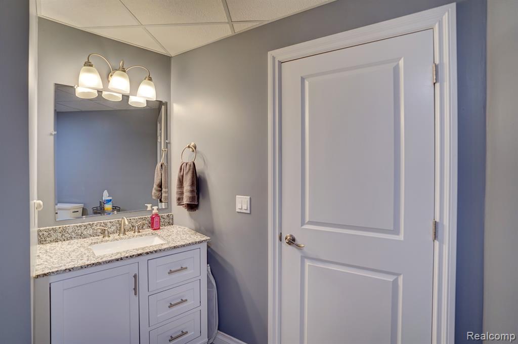 7303 Perry Road Grand Blanc, MI 48439 - Photo 30 of 37