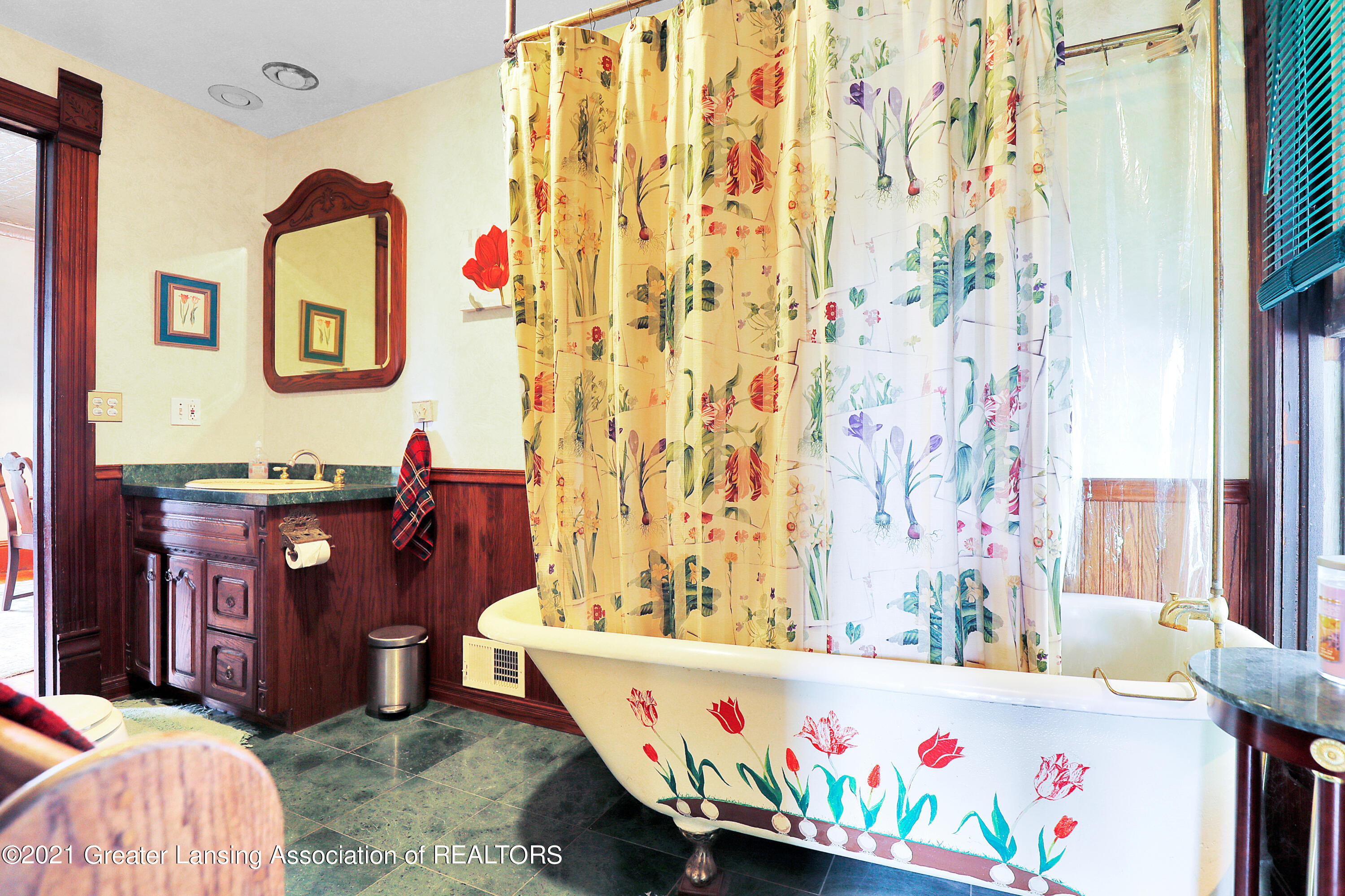5687 Holt Road Holt, MI 48842 - Photo 45 of 80 _I3A5524