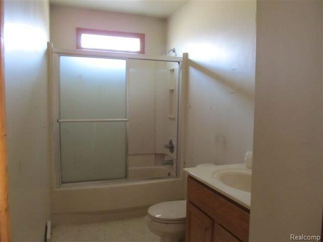 25904 Reeck Road Trenton, MI 48183 - Photo 2 of 25 261-922030 - bath.JPG