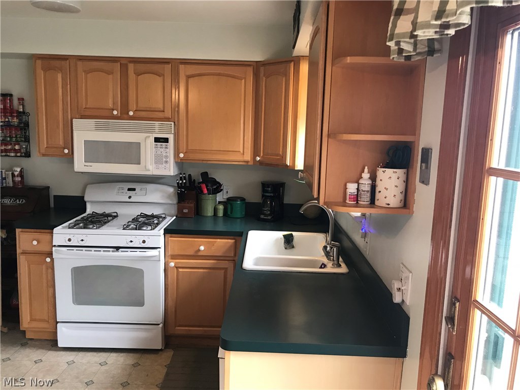 15960 Webster Road Cleveland, OH 44130 - Photo 17 of 25