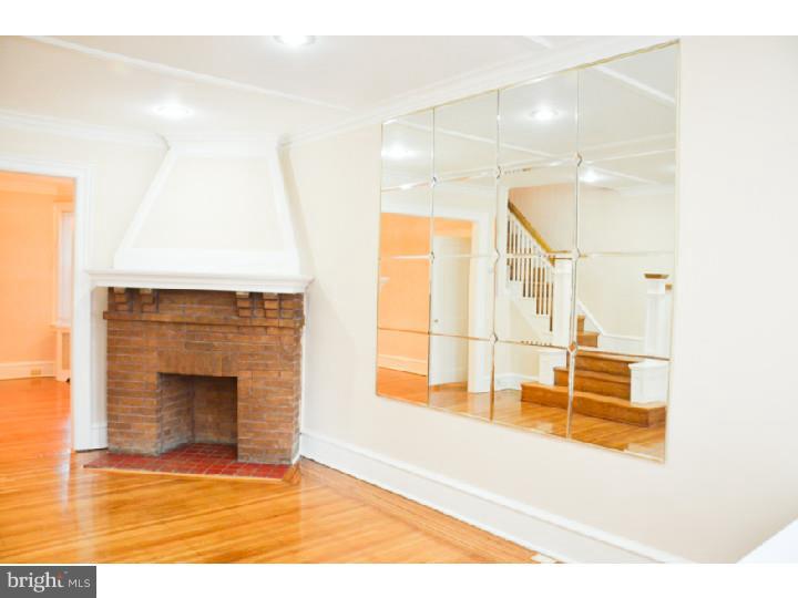 6041 Nassau Road Philadelphia, PA 19151 - Photo 2 of 25 Gallery Image 2