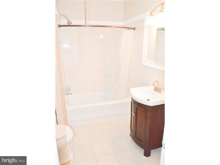 6041 Nassau Road Philadelphia, PA 19151 - Photo 12 of 25 Gallery Image 12