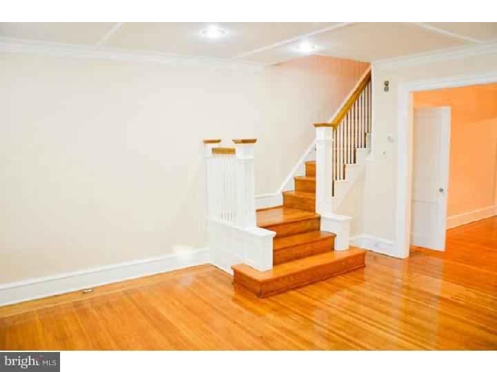 6041 Nassau Road Philadelphia, PA 19151 - Photo 3 of 25 Gallery Image 3