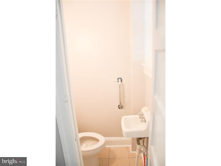 6041 Nassau Road Philadelphia, PA 19151 - Photo 25 of 25 Gallery Image 25
