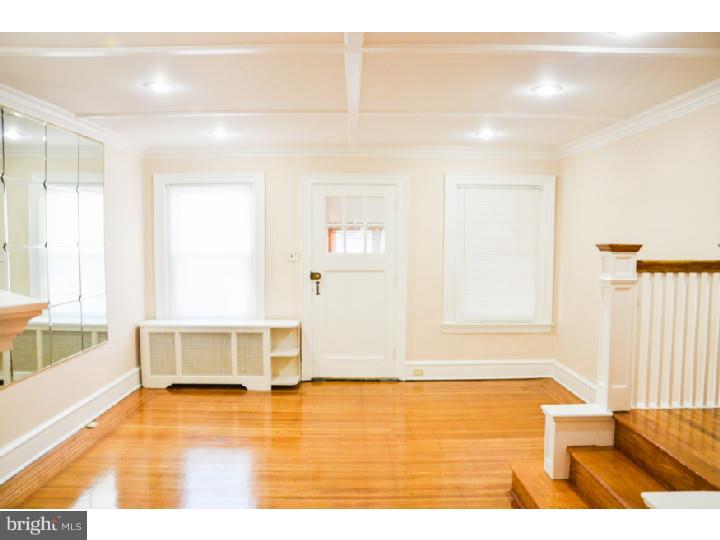 6041 Nassau Road Philadelphia, PA 19151 - Photo 4 of 25 Gallery Image 4