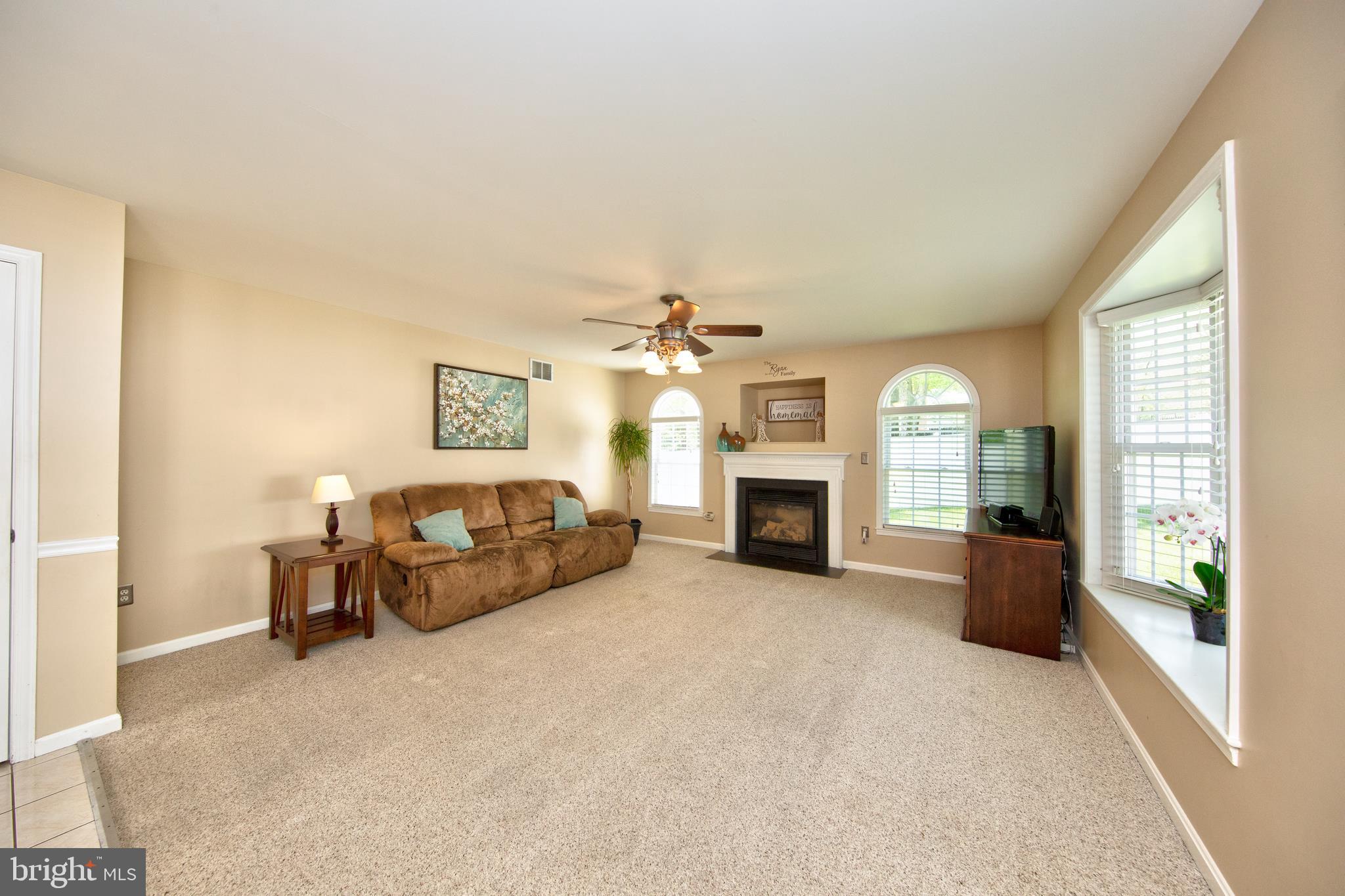 10002 Lodge Road Baltimore, MD 21234 - Photo 9 of 32 Gallery Image 9