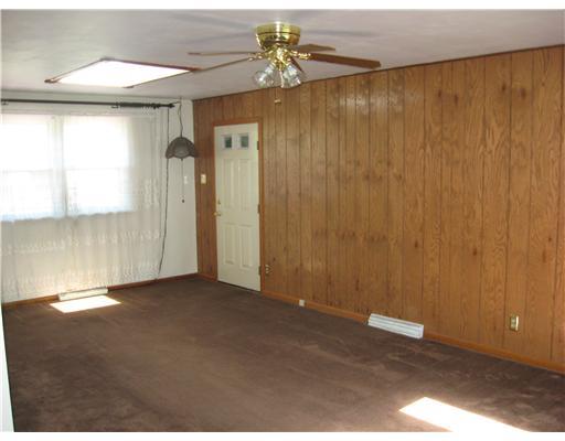 863 Mercer Grove City Road Mercer, PA 16137 - Photo 2 of 12 Living Room.