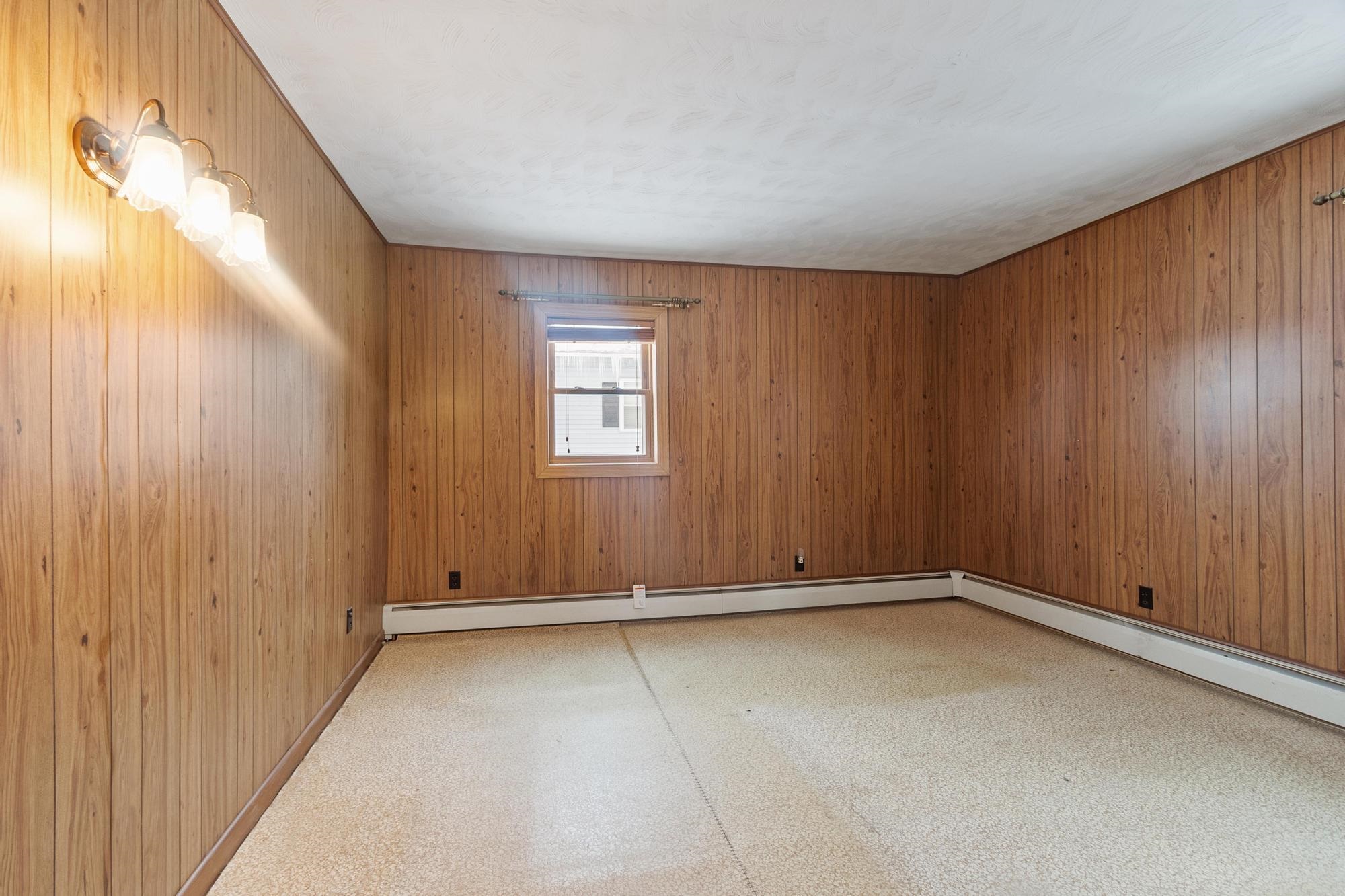 2079 Wellington Road Manchester, NH 03104 - Photo 11 of 24