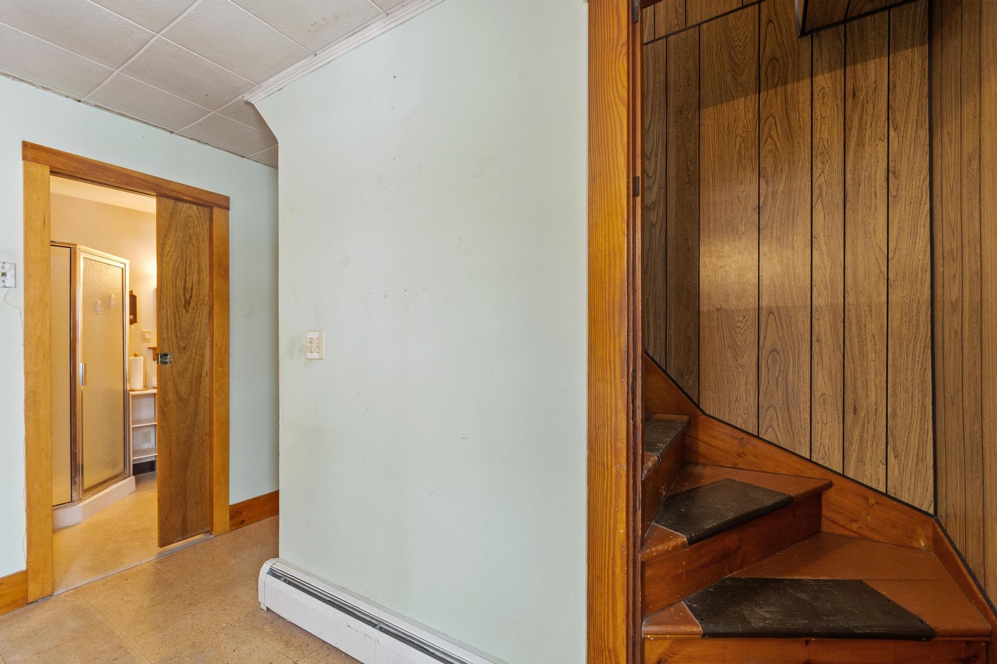 2079 Wellington Road Manchester, NH 03104 - Photo 13 of 24