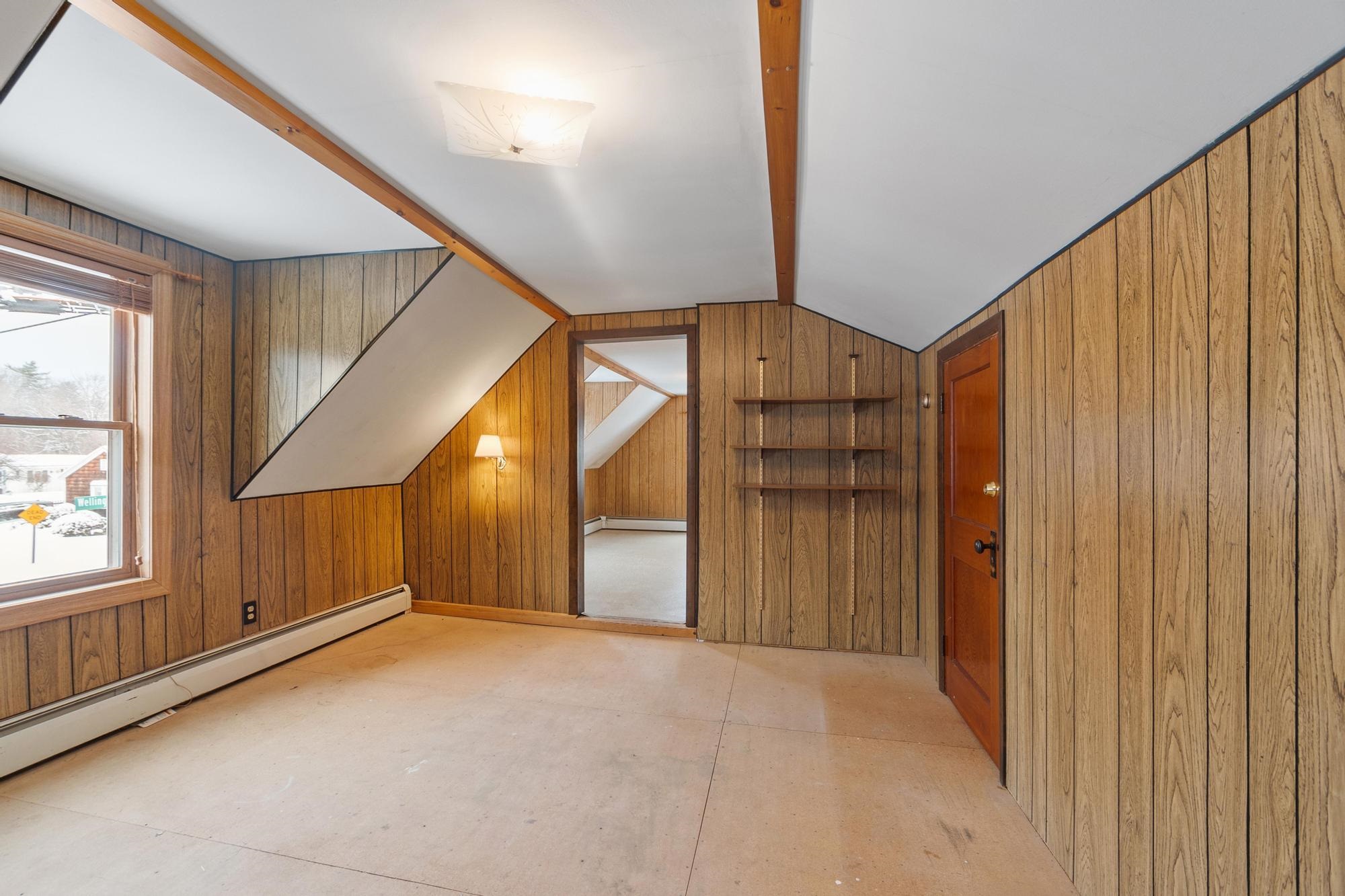 2079 Wellington Road Manchester, NH 03104 - Photo 14 of 24