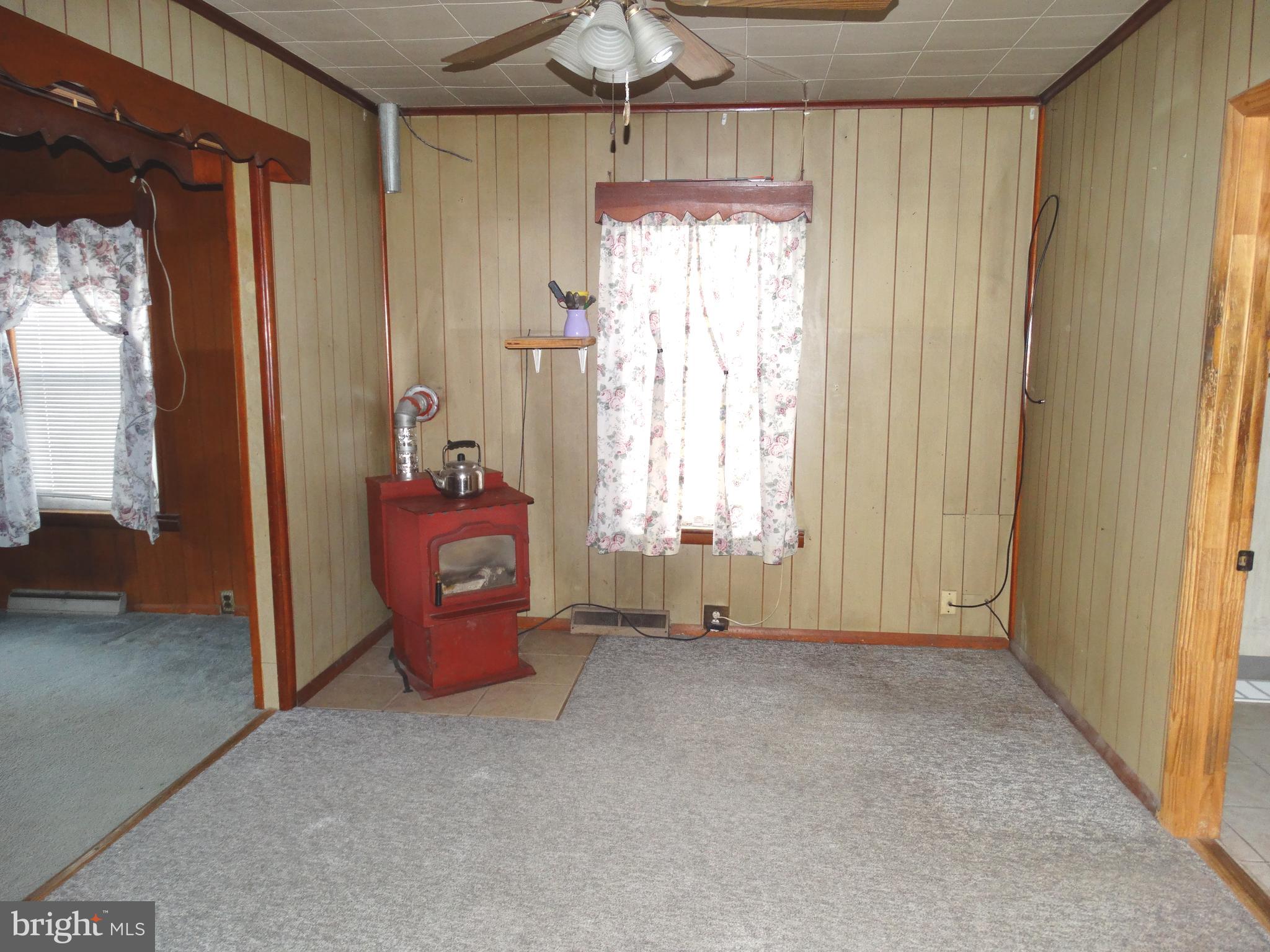 7710 Creager Road Waynesboro, PA 17268 - Photo 9 of 25 Gallery Image 9
