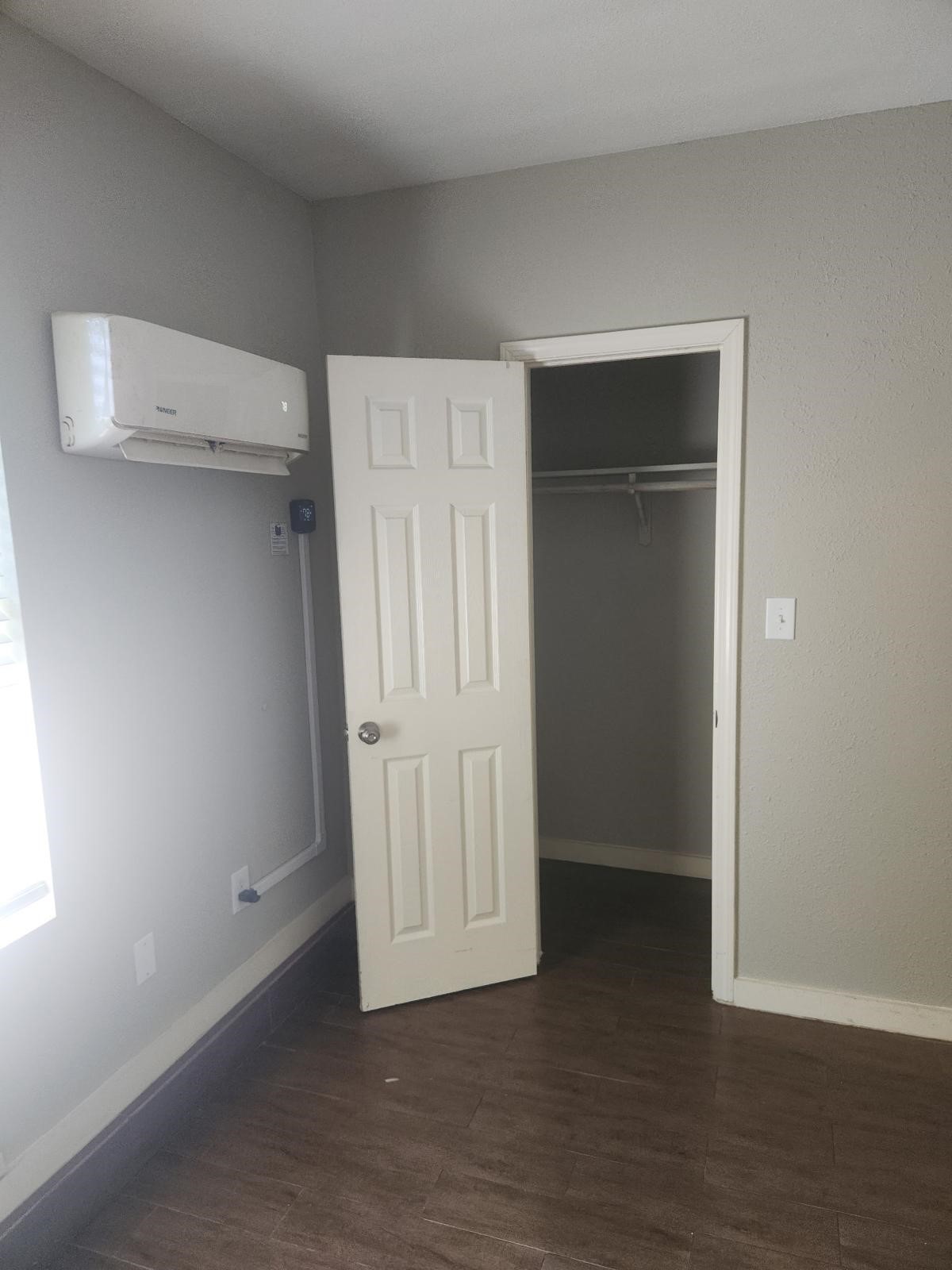 3502 Rosedale Street, Unit A Houston, TX 77004 - Photo 5 of 12 Gallery Image 5
