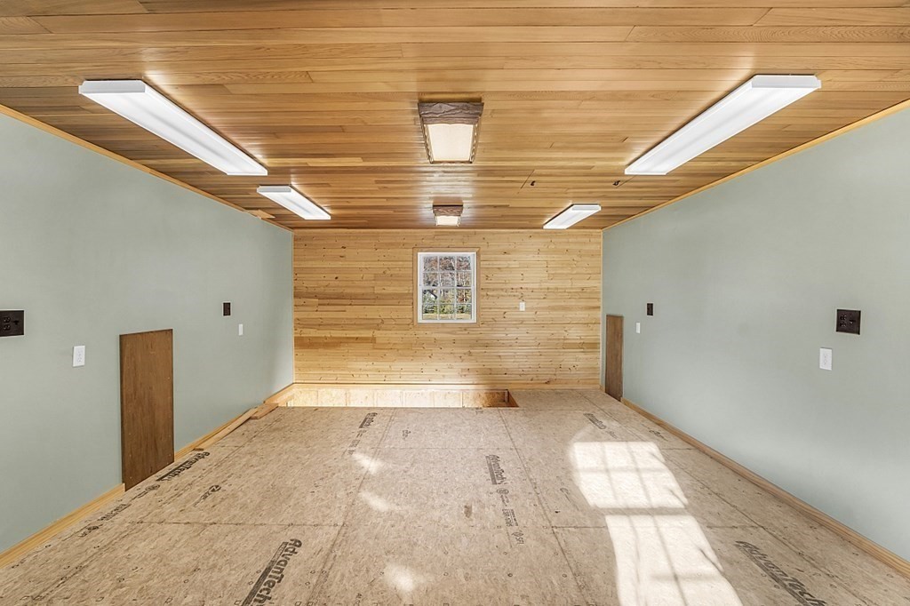 79 River Road Pepperell, MA 01463 - Photo 28 of 30 a view of a bathroom