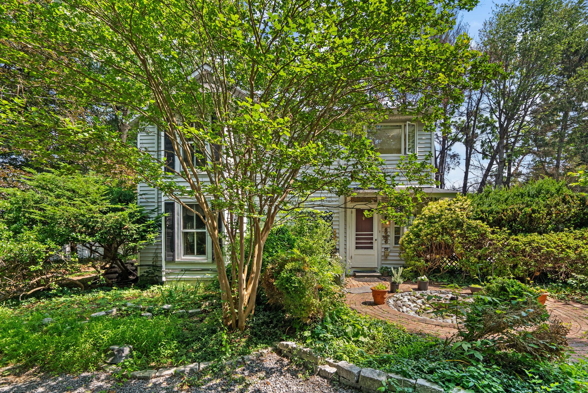 13321 Travilah Road Potomac, MD 20854 - Photo 1 of 41 Welcome to 13321 Travilah Road in Potomac!