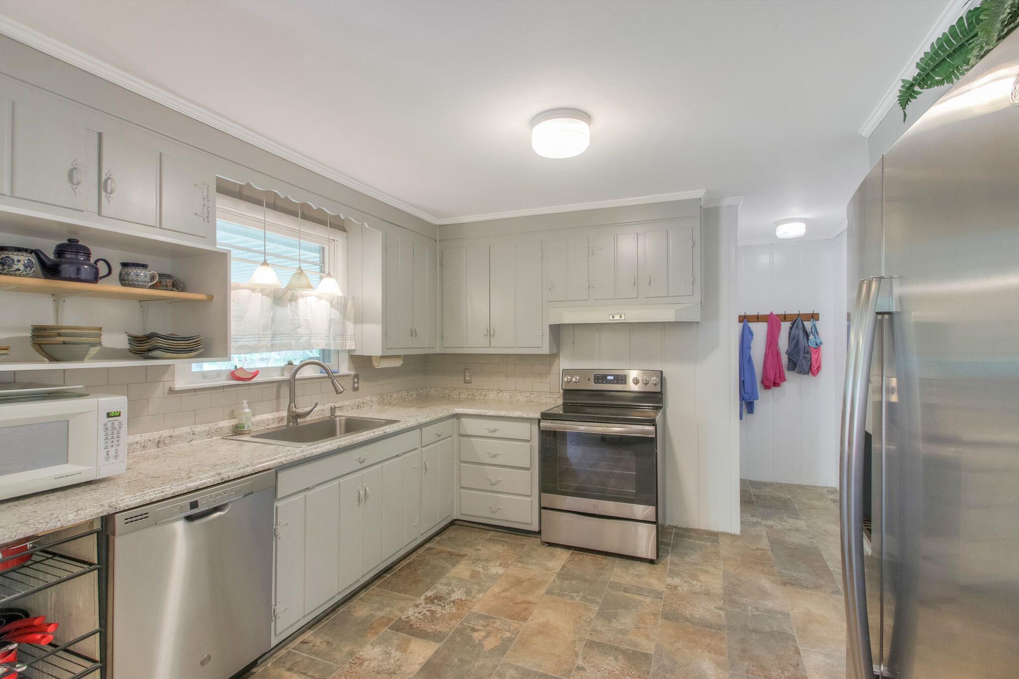 429 Franklin Limestone Road Nashville, TN 37217 - Photo 2 of 26 Kitchen, new stainless steel appliances