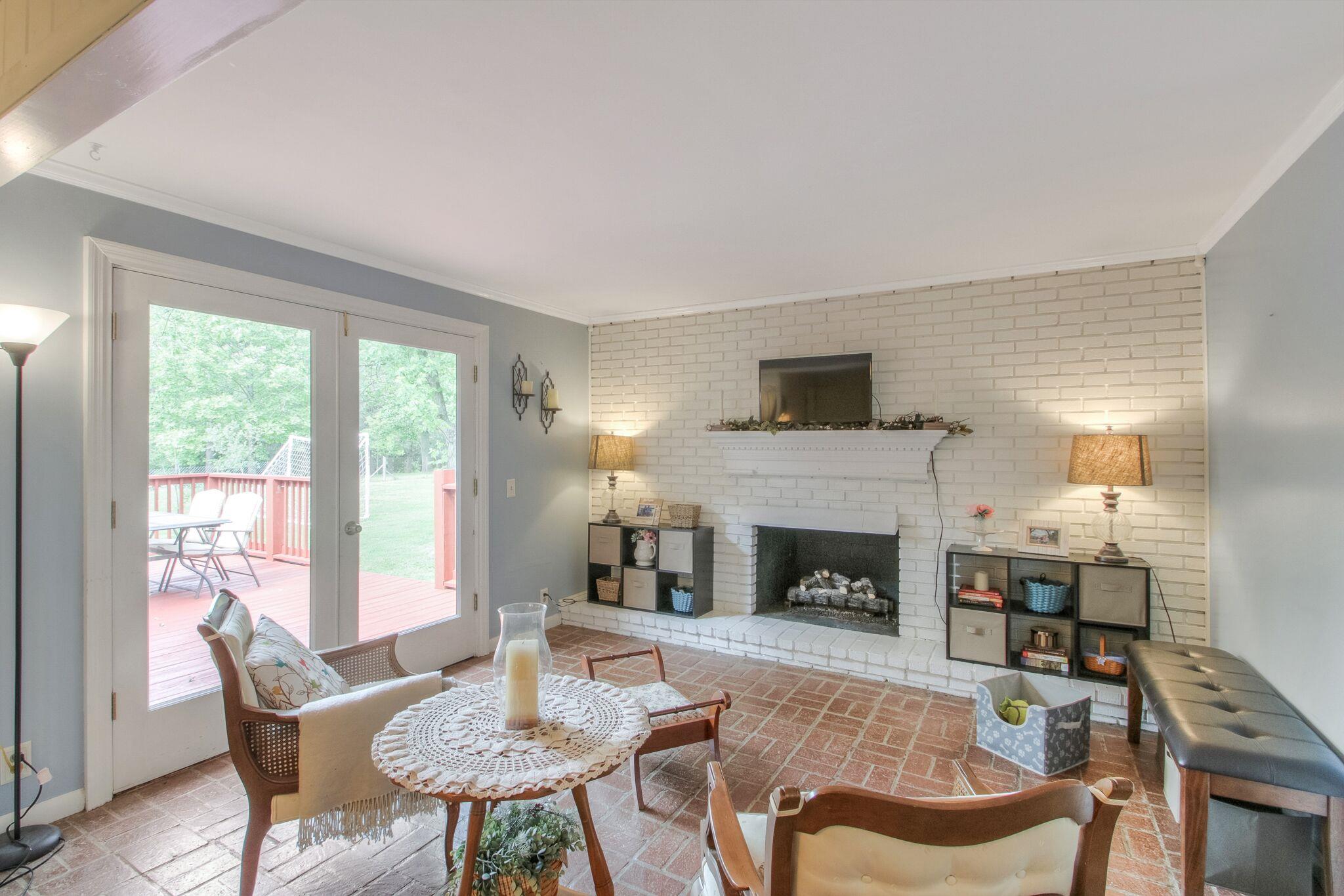 429 Franklin Limestone Road Nashville, TN 37217 - Photo 8 of 26 Den