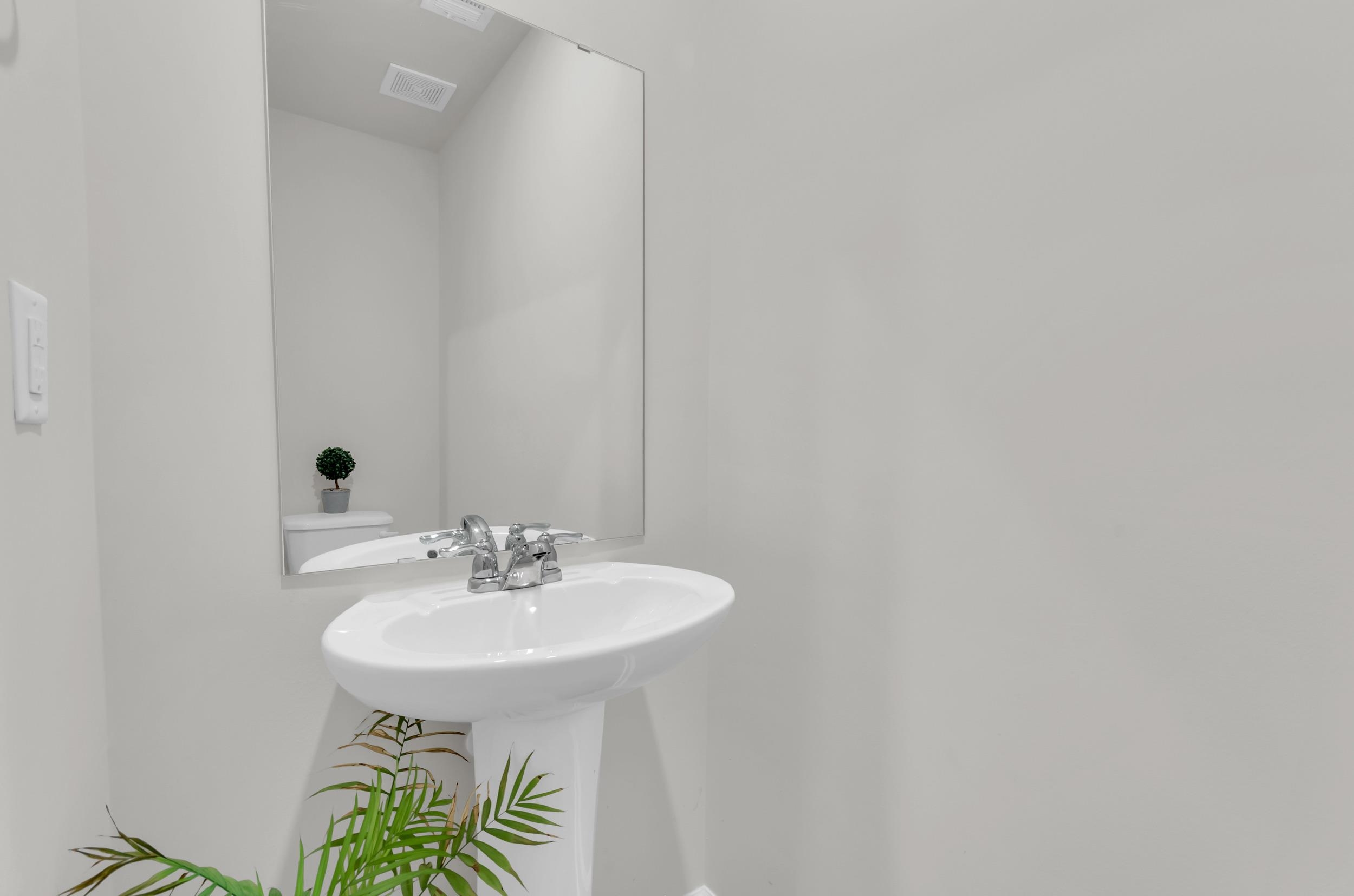 147 Field Crest Lane Gaffney, SC 29341 - Photo 3 of 20 Powder Room-1st floor