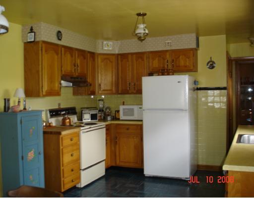 608 Methodist Road Greenville, PA 16125 - Photo 3 of 8 Kitchen.