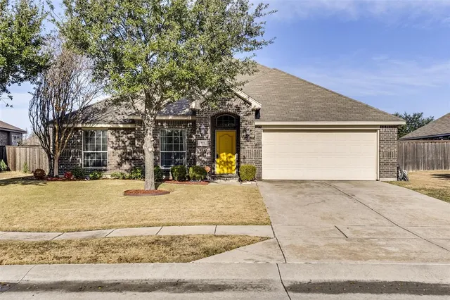 $345,000 | 221 Wolf Drive, Forney, TX 75126