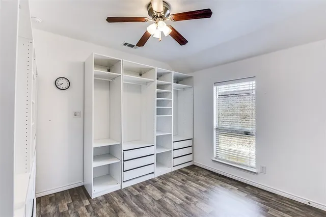 $345,000 | 221 Wolf Drive, Forney, TX 75126