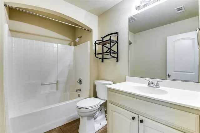 $345,000 | 221 Wolf Drive, Forney, TX 75126