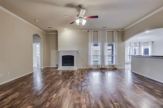 $345,000 | 221 Wolf Drive, Forney, TX 75126