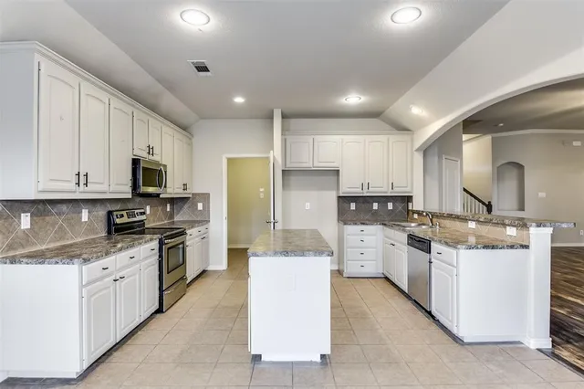 $345,000 | 221 Wolf Drive, Forney, TX 75126