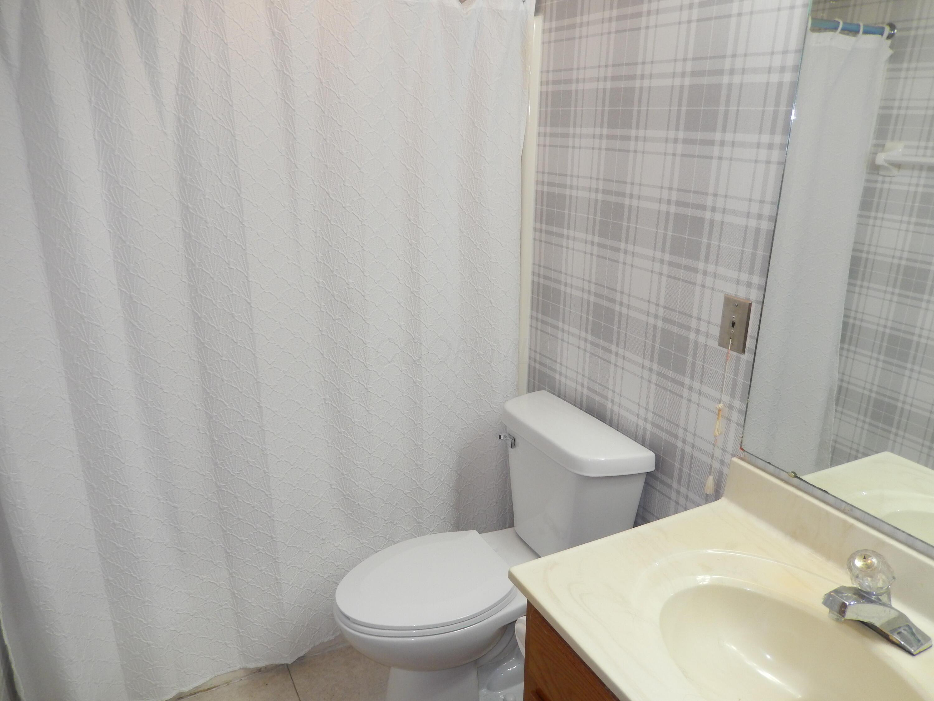 4143 Karl Road, Unit 215 Columbus, OH 43224 - Photo 10 of 13 DSCN9796