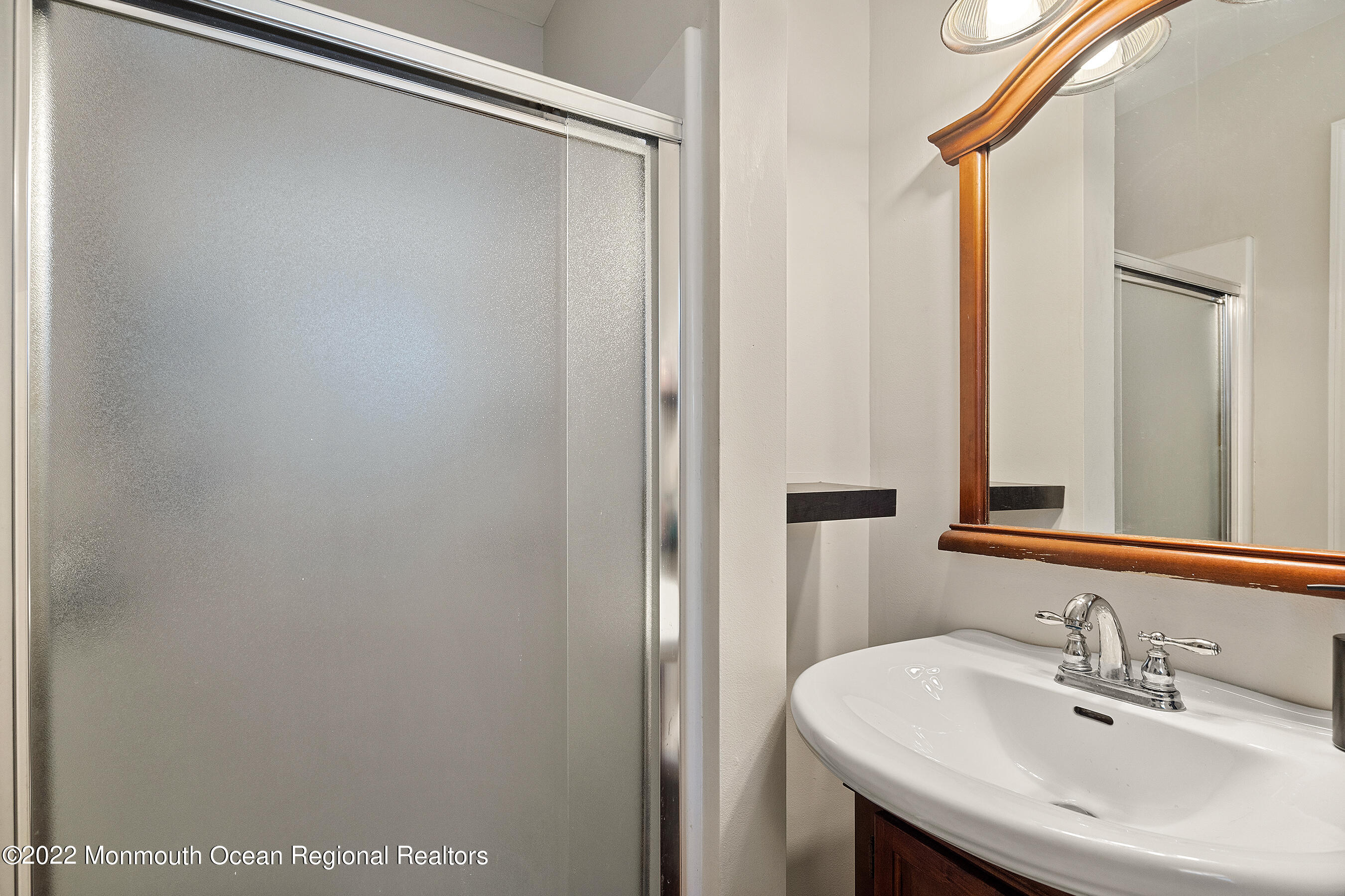 203 Bartley Road Jackson, NJ 08527 - Photo 25 of 30 Lavatory3a