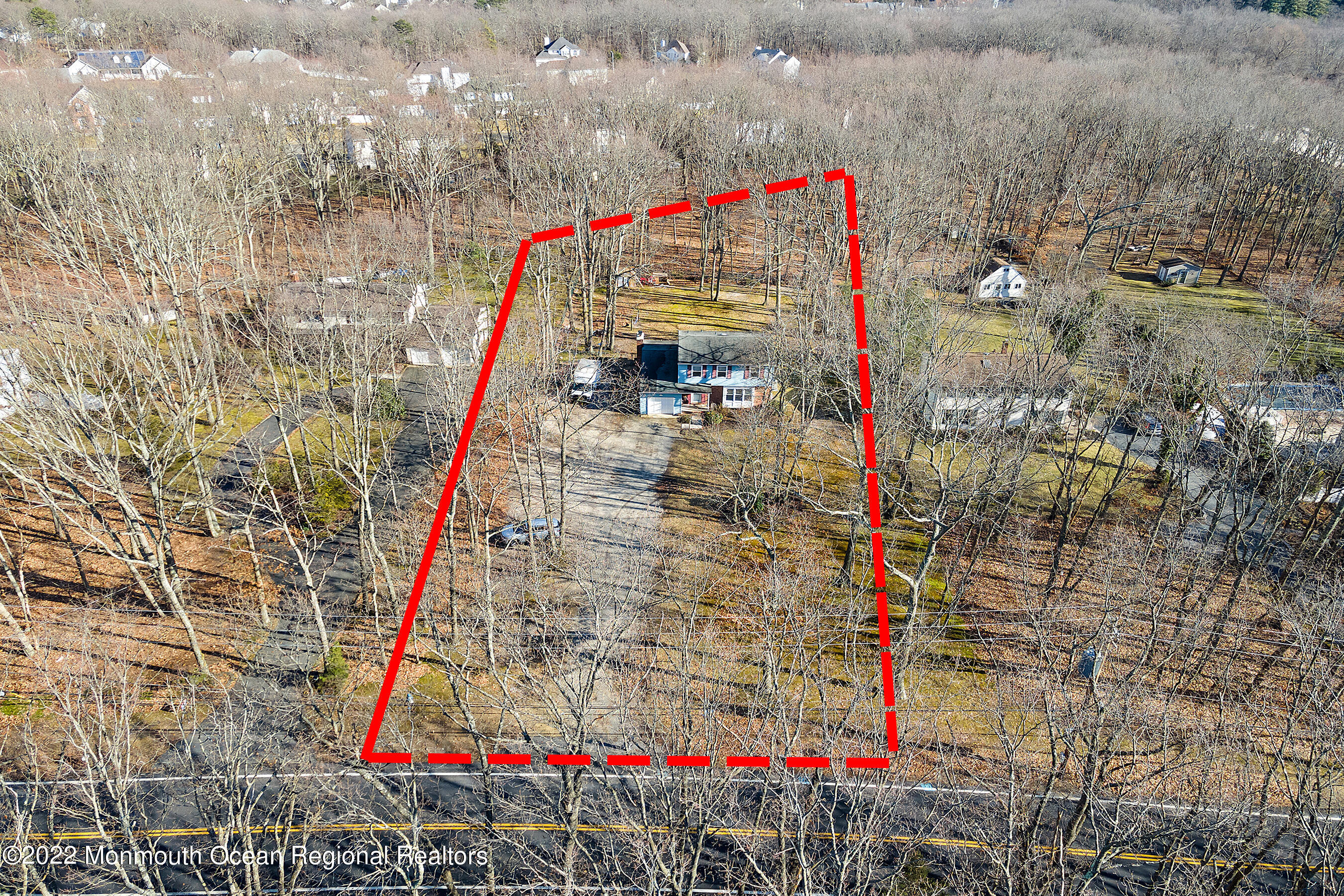 203 Bartley Road Jackson, NJ 08527 - Photo 4 of 30 FrontAerial1a OUTLINE